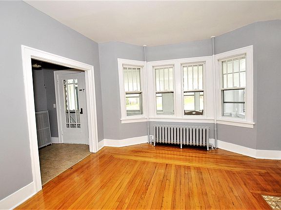 2nd image of 494 Pawling Ave #1