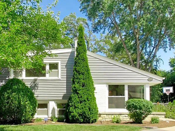 1269 Eastwood Ave, Highland Park, IL 60035