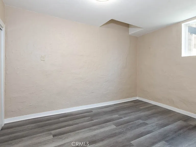 1059 1/2 Buelah Ave — Photo 5