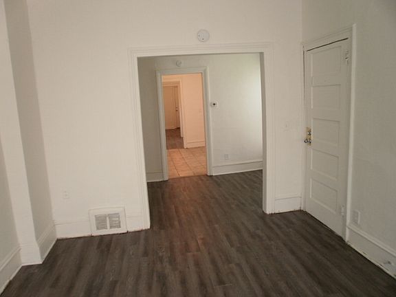 3rd image of 930 S Park St W #2