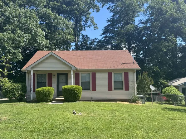 357 Erie Dr, Clarksville, TN 37040