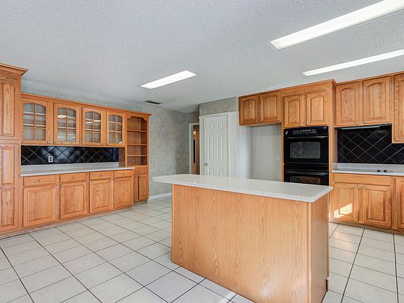 3rd image of 5407 7th St