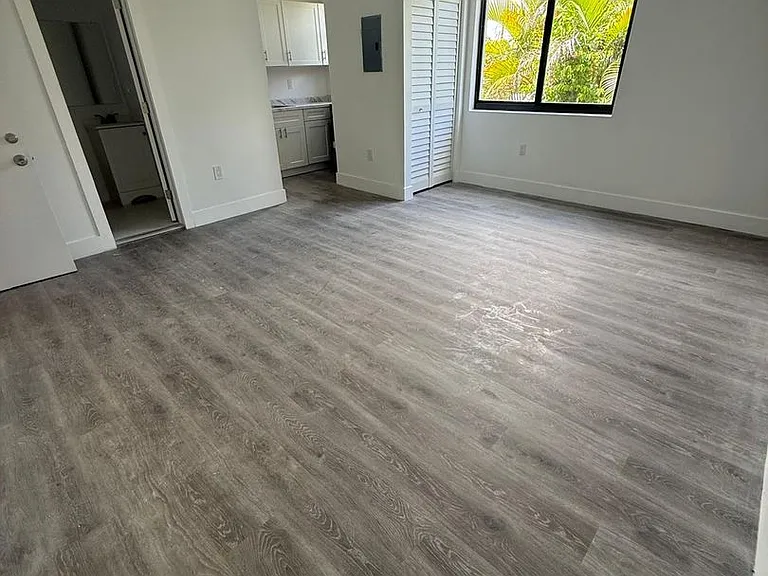 Studio from $1,500/mo & 1/1 from $1,600/mo, newly renovated/Estudio desde $1,500/mes y 1/1 desde ... — Photo 5
