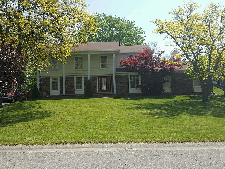1st image of 543 Boutell Dr