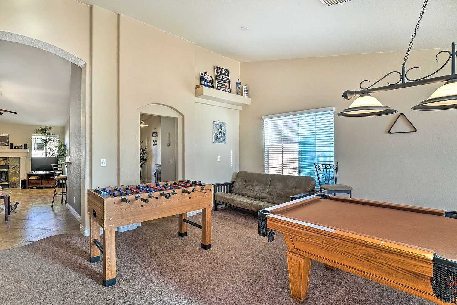 3 bed, 2.0 bath, 1862 sqft, $2,806 — Photo 4