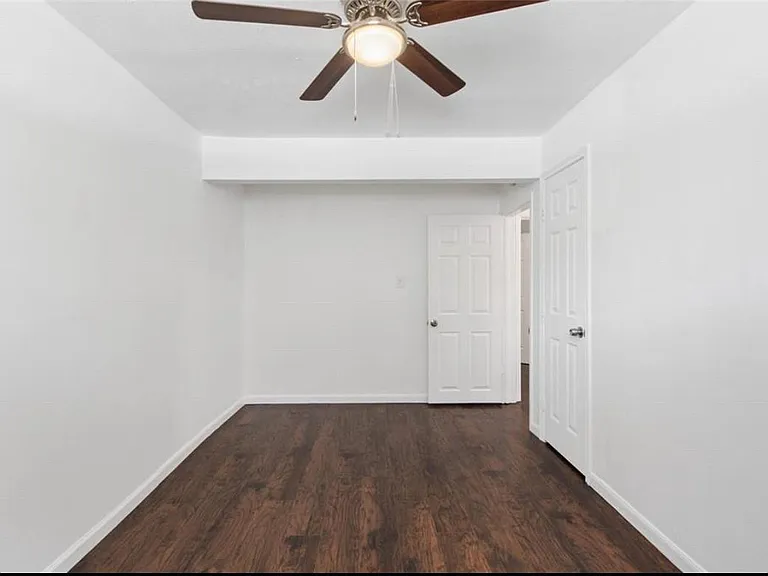 8410 Elrod St — Photo 17