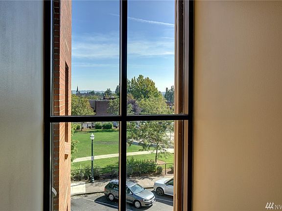 5th image of 210 W Pioneer Ave #308