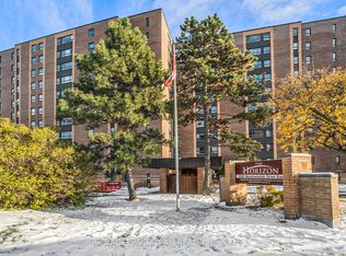 1356 Meadowlands Dr E #705, Ottawa, ON K2E 6K6