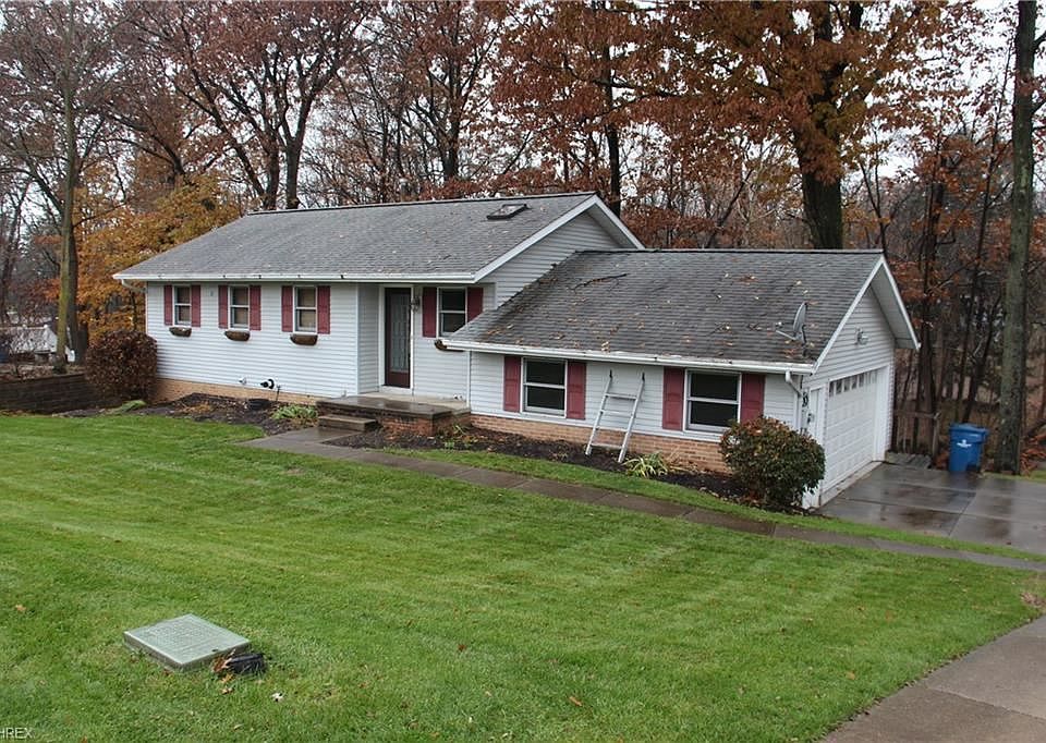1st image of 8590 Ashford Dr