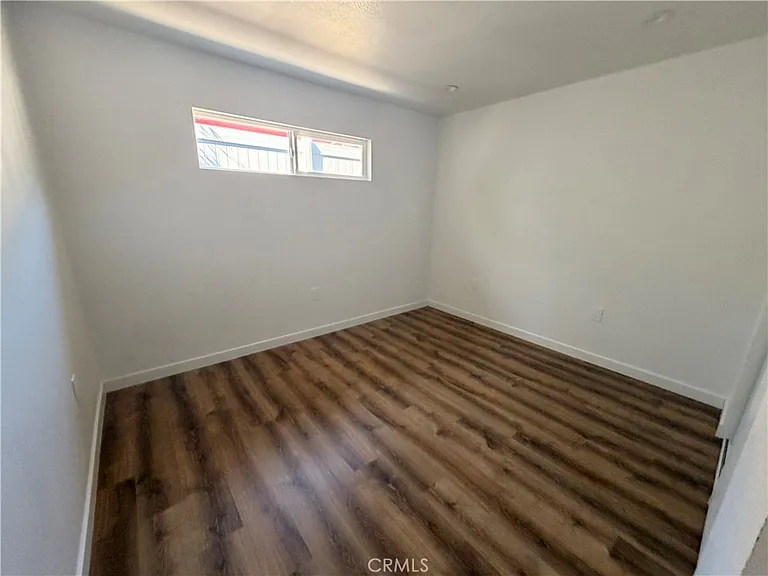 5472 N Mountain View Ave — Photo 6