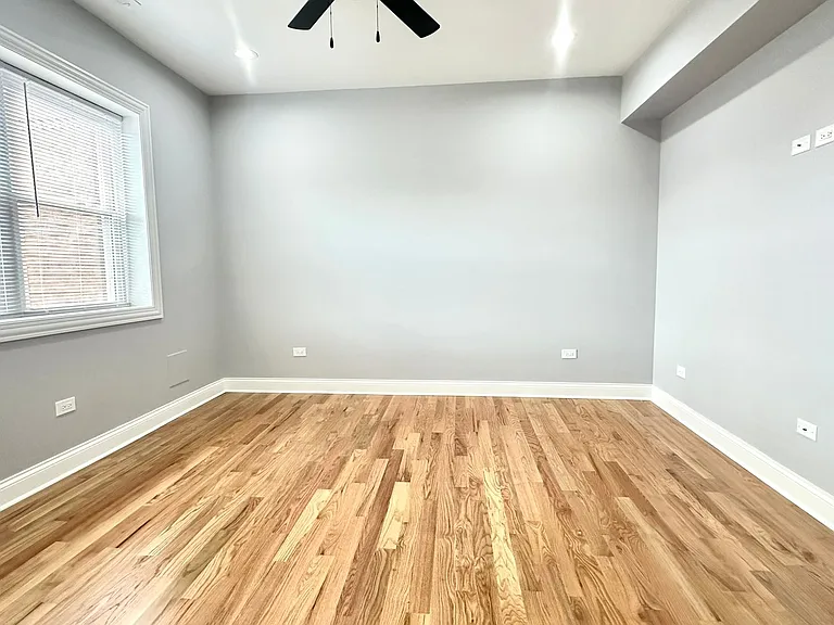 4500 N Sheridan Rd — Photo 9