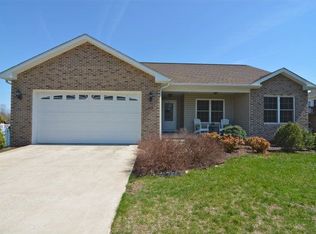 315 N Sunset Dr, Broadway, VA 22815