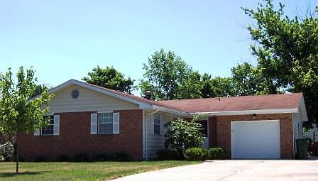 807 Standish