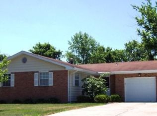 807 Standish Dr, Bowling Green, OH 43402