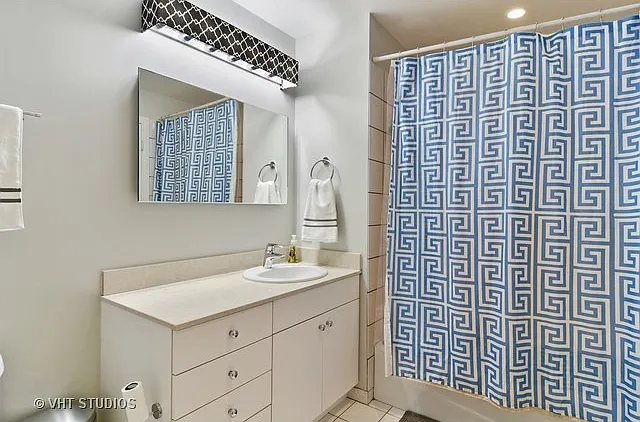 8 E Randolph St #3103 — Photo 7