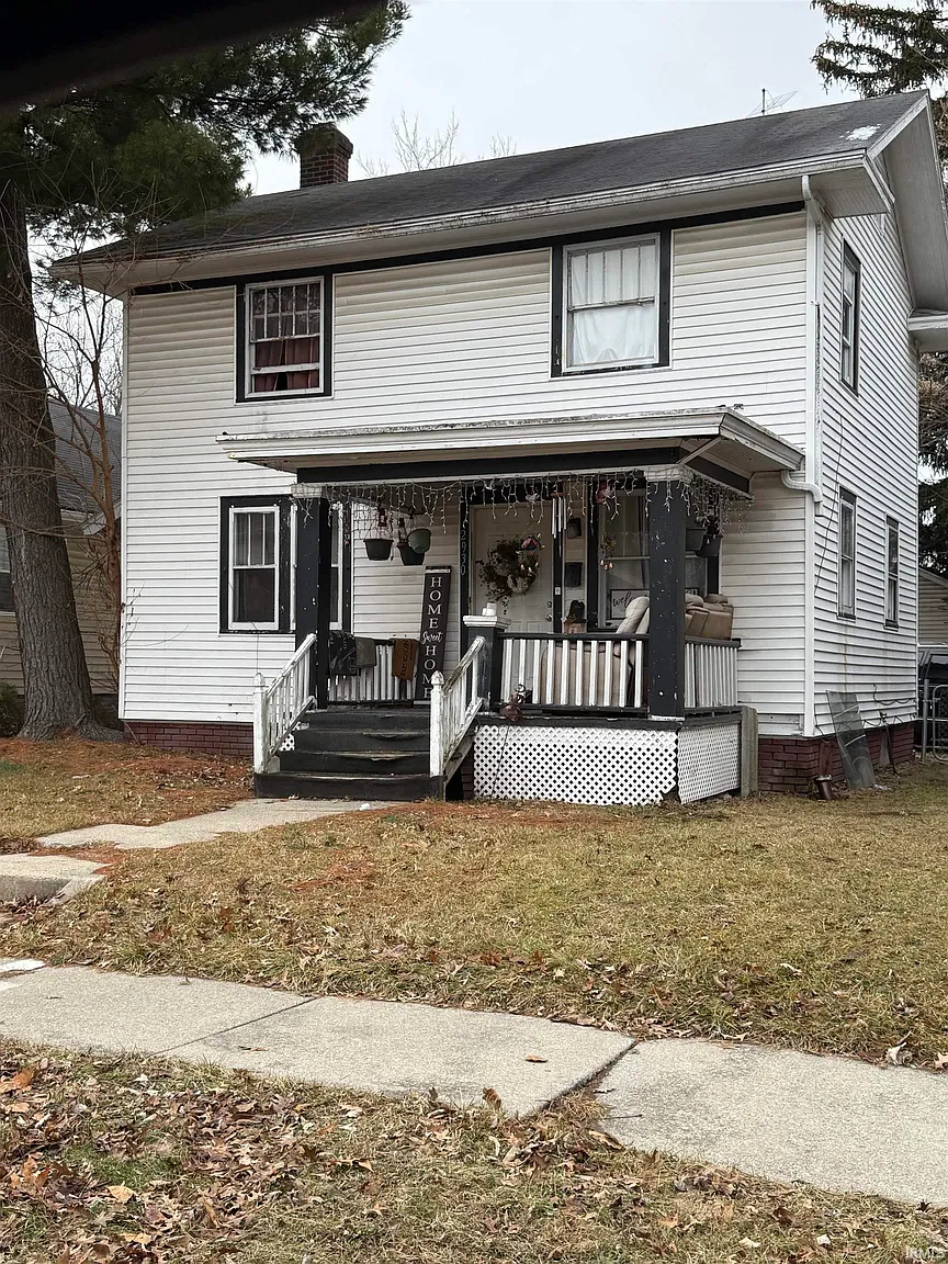 2930 Alexander St photo 1
