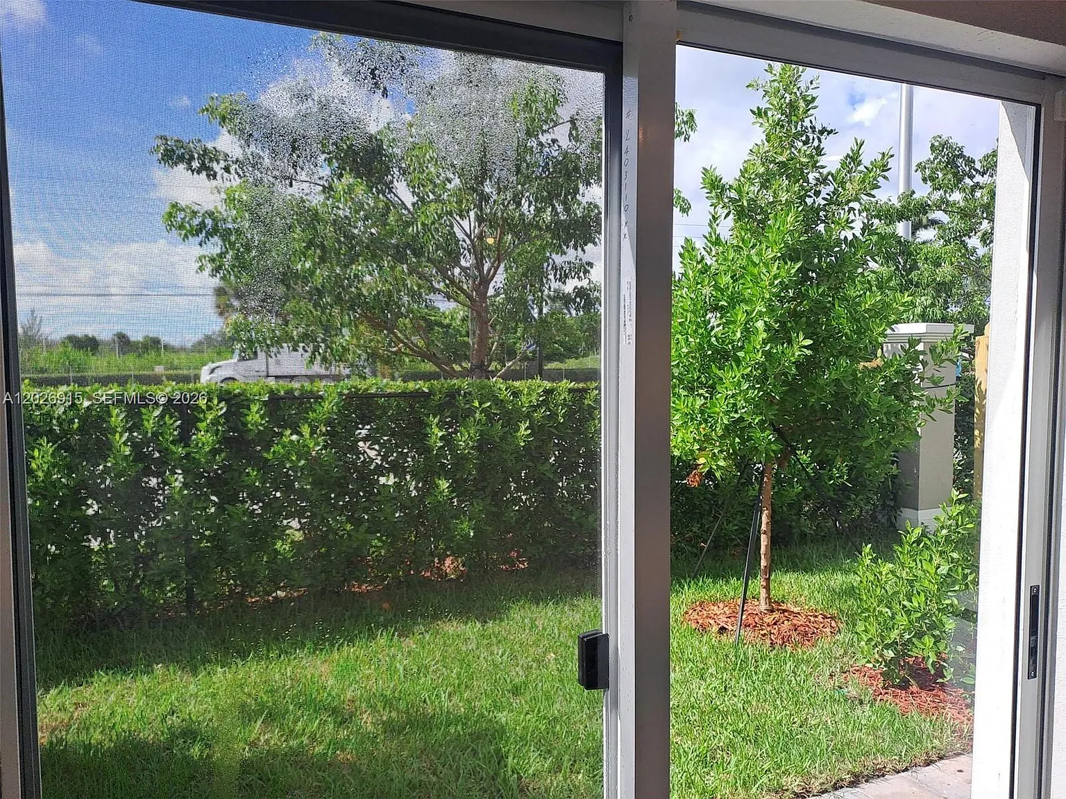 Florida City Park Rev — Photo 1