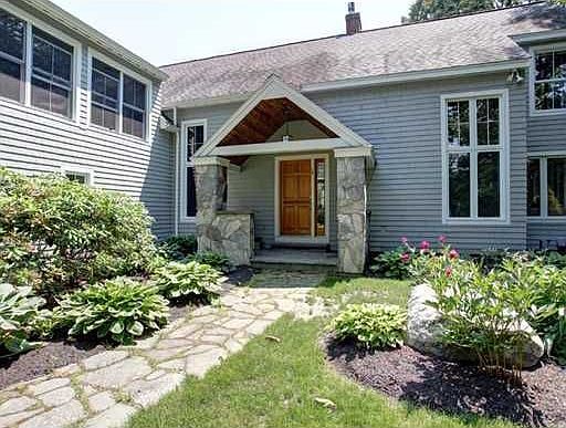 2nd image of 11 Goldenrod Ln