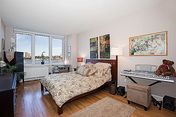 Sold by BLU Real Estate | media 5