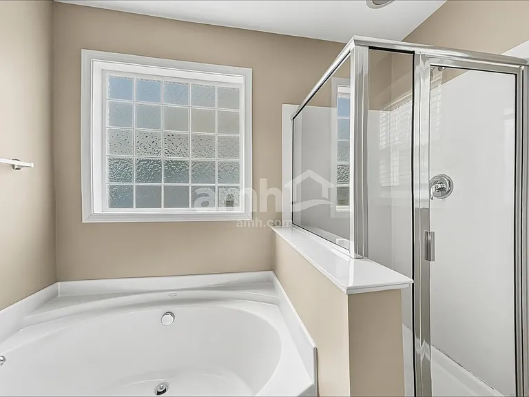 317 Collinsworth Dr — Photo 14