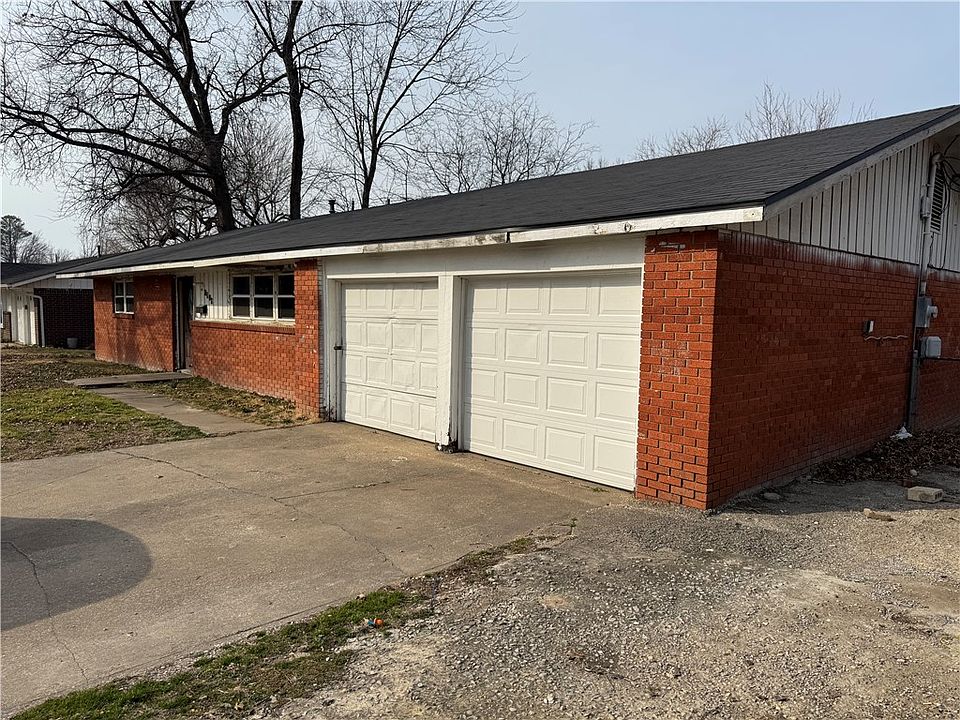 1st image of 2192 McRay Ave