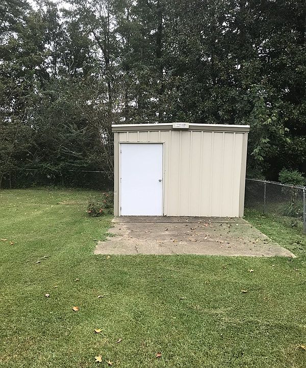 2nd image of 310 Tyler Holmes Dr