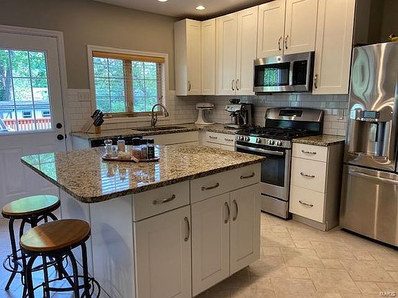 3rd image of 7714 Weston Pl