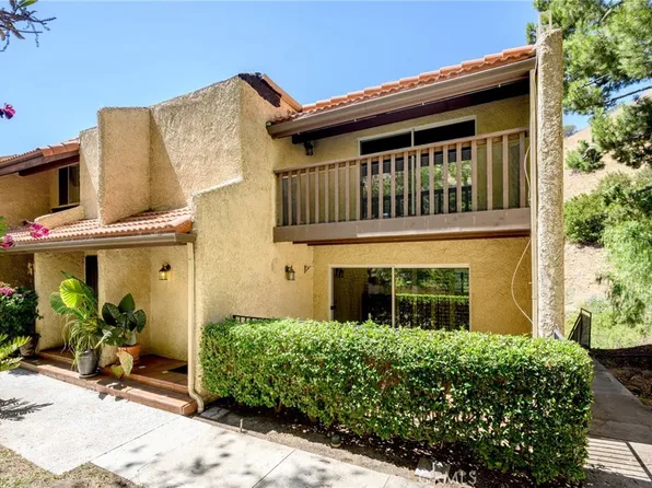 9555 Via Venezia, Burbank, CA 91504
