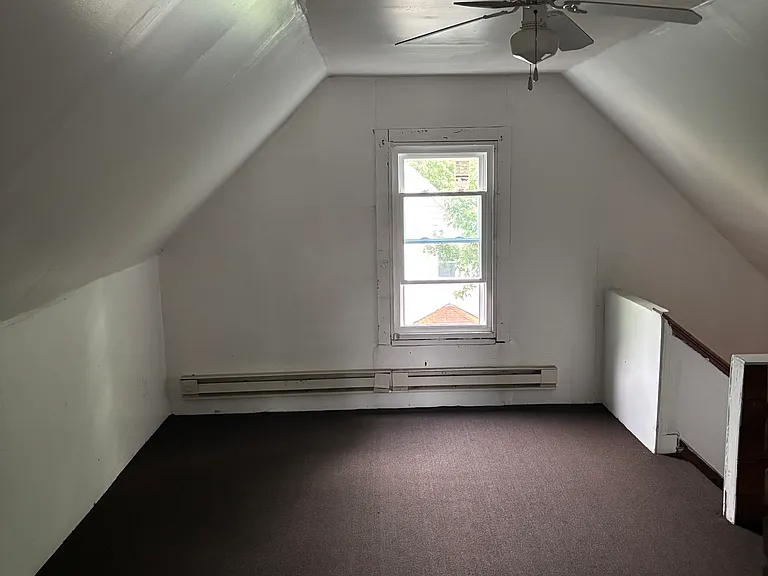 15406 Holmes Ave — Photo 9