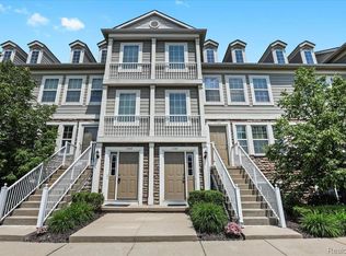 1097 Foxboro UNIT 31, Troy, MI