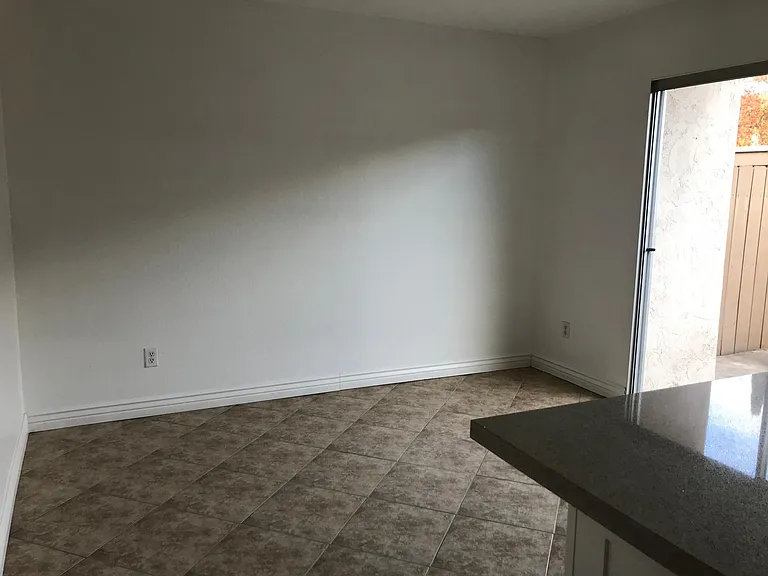 1731 Melrose Ave #42 — Photo 11
