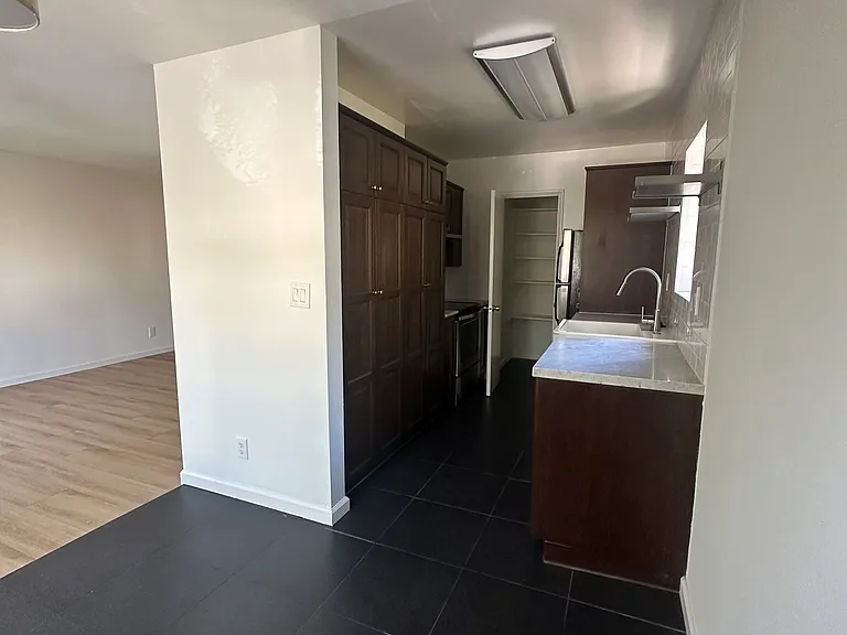 1421 Amherst Ave #5 — Photo 5