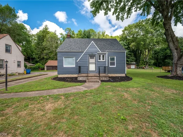 3712 Logan Way, Youngstown, OH 44505