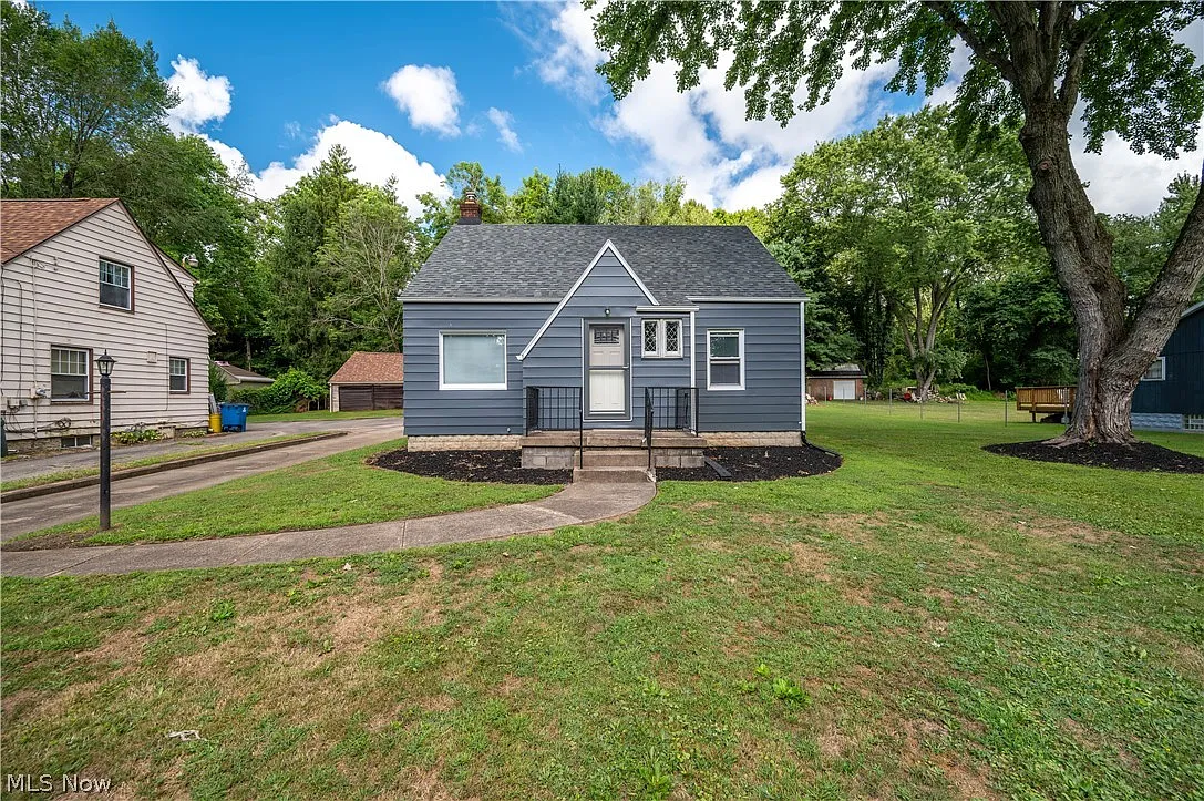 3712 Logan Way photo 1