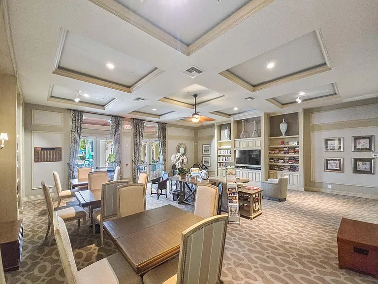 5058 Glenville Dr — Photo 47