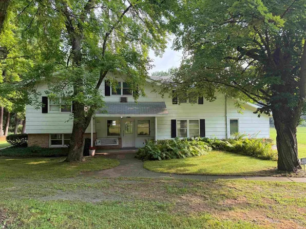 13374 5th Rd, Plymouth, IN 46563