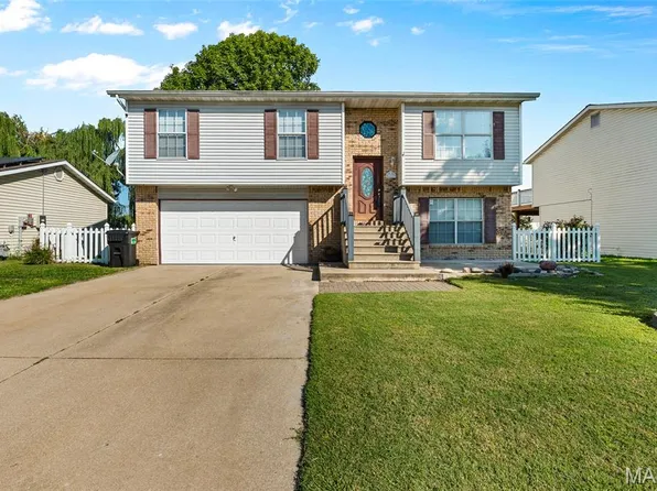 5117 Stephanie Dr, Granite City, IL 62040