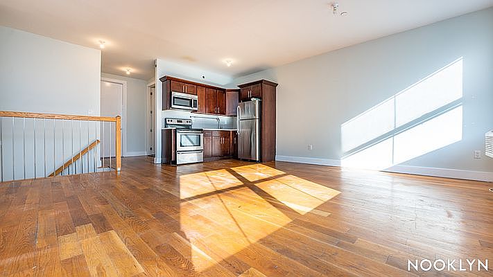 1st image of 36 Meserole St #3