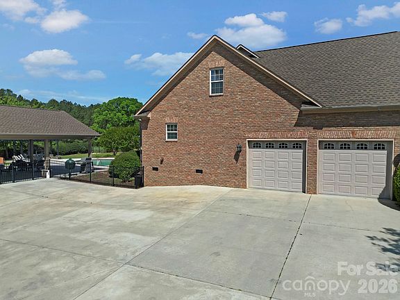 3rd image of 2407 Robert Usher Rd