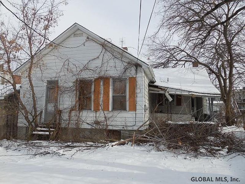 2nd image of 198 STOW Avenue