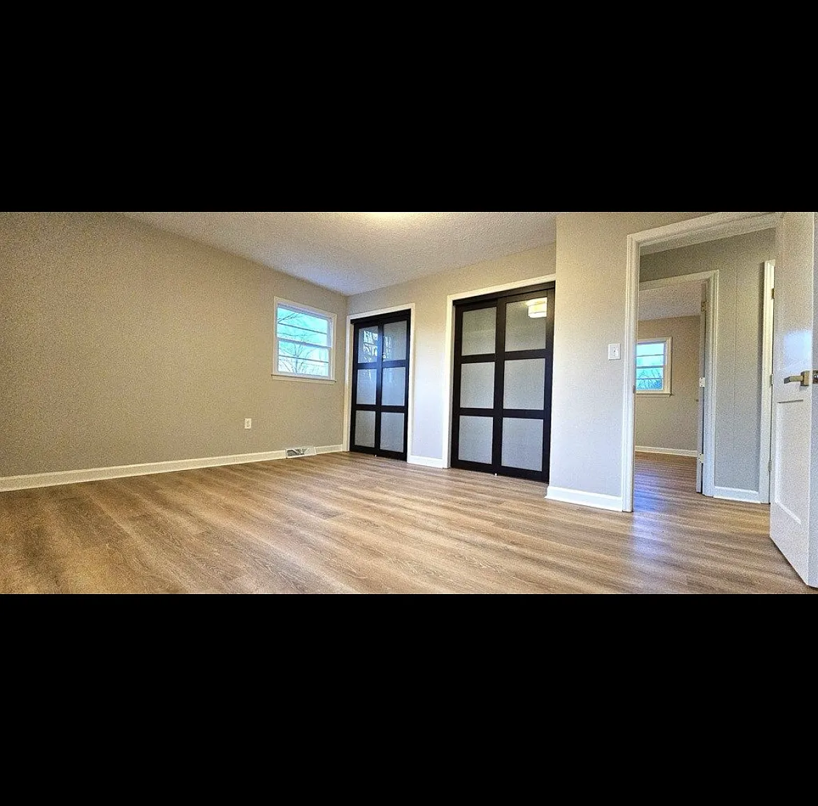 2 bed, 1215 sqft, $2,099 — Photo 2