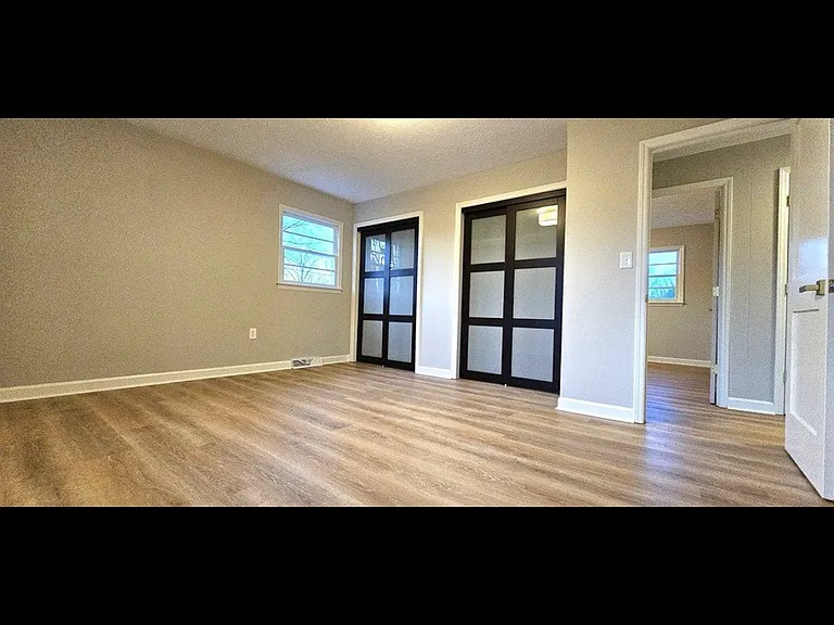 110 Franklin St — Photo 2