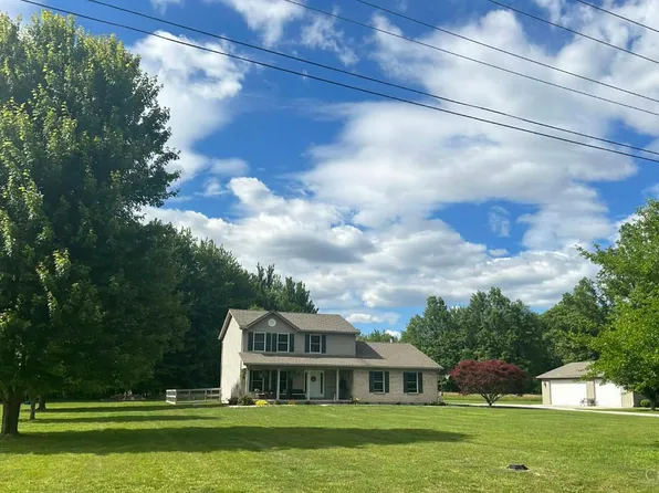 162 Black Hawk Dr, Sardinia, OH 45171