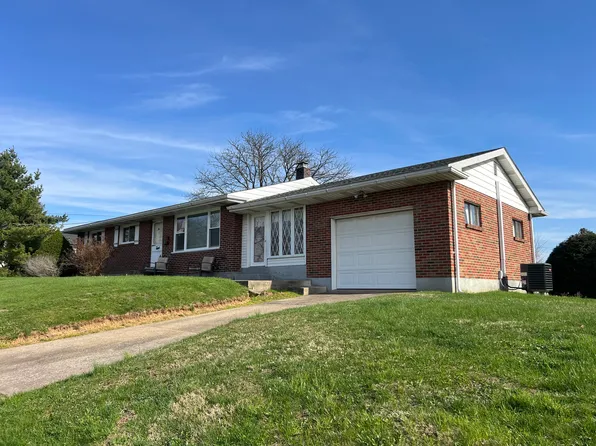 280 Cherry Ln, Hellertown, PA 18055