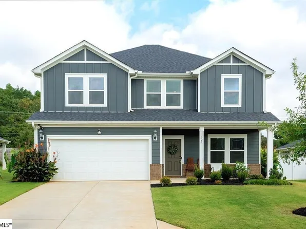 325 Roderick Ln, Greenville, SC 29605