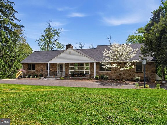 2nd image of 8618 Caroline Dr