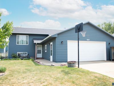 1517 E Beverly St, Sioux Falls, SD, 57104