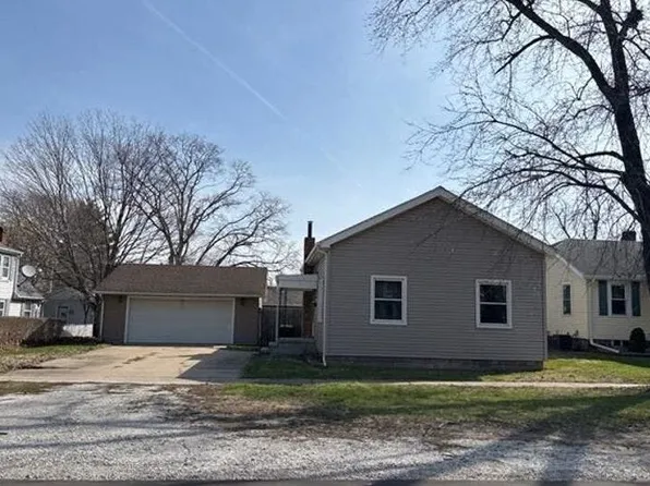 1610 N Santa Fe Ave, Chillicothe, IL 61523