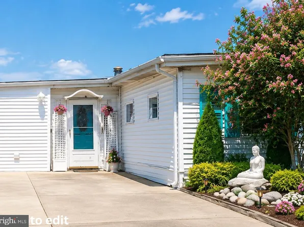 109 E Mohawk Dr, Little Egg Harbor, NJ 08087