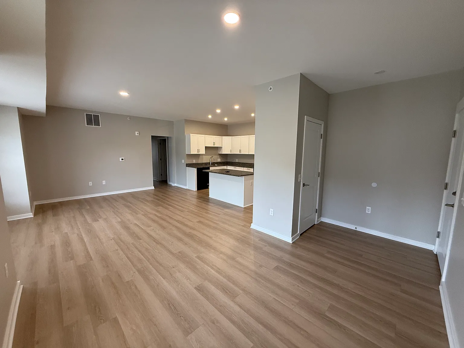 2 bed, $2,200 — Photo 1